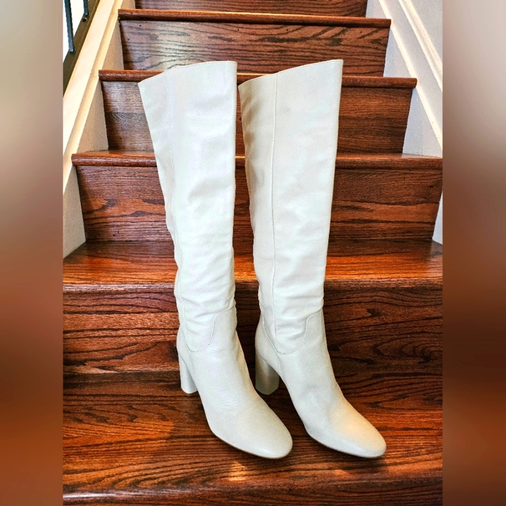 Zara women's knee high boots color off white size 10 (US) 41 (EU)